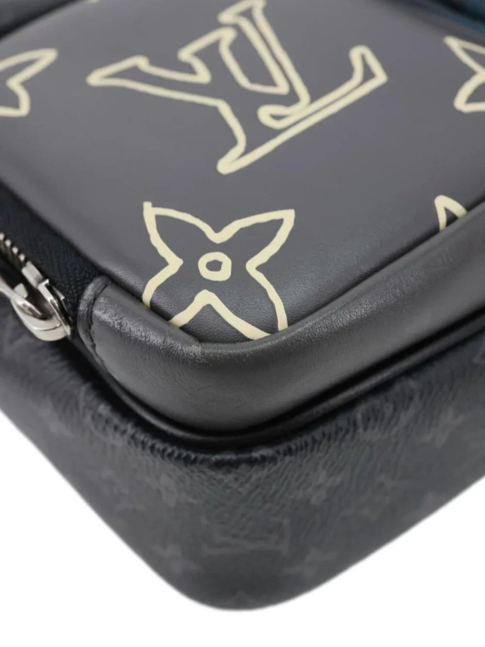 Louis Vuitton  Multipocket Patchwork Monogram Eclipse Canvas Messenger Bag Black